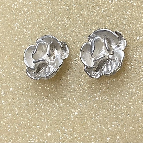Authentic Chanel Silver Flower Earrings with Logo - Picture 5 of 7